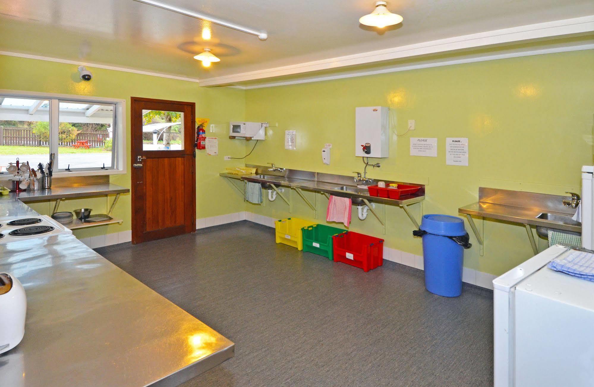 Leith Valley Holiday Park And Motels Dunedin Dış mekan fotoğraf